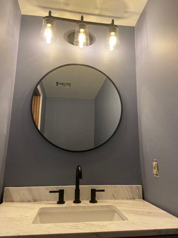 round mirror
