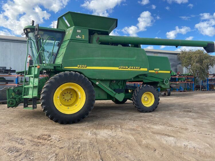John Deere 9650 Header 2 — Swan Hill, VIC — Murray Mallee Machinery