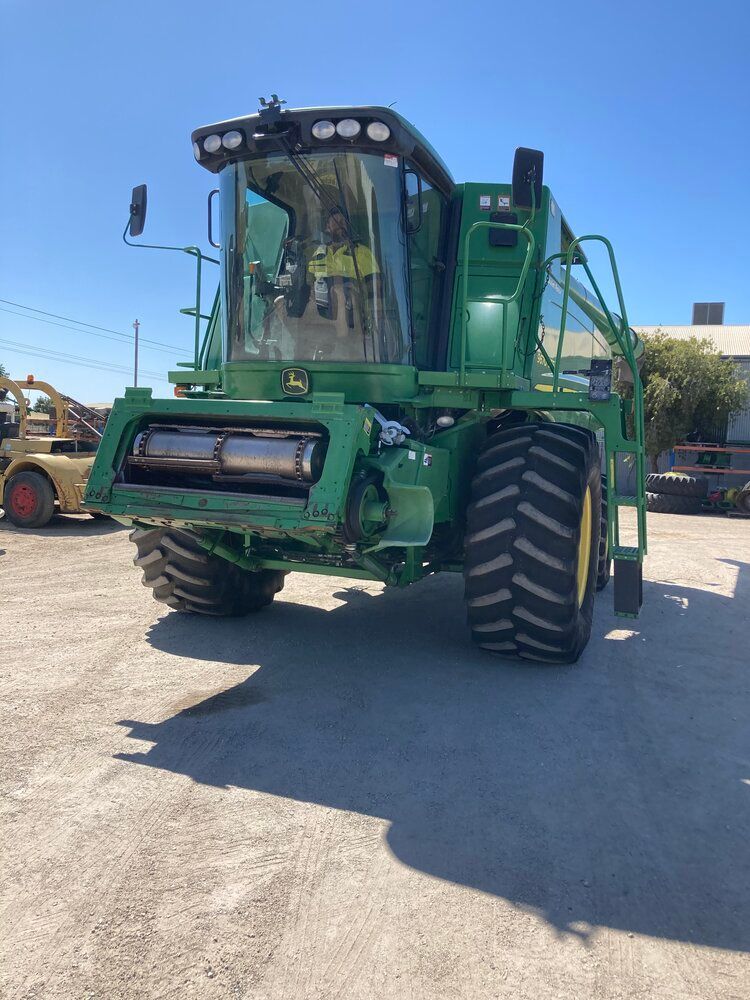 John Deere 9670 Header 2 — Swan Hill, VIC — Murray Mallee Machinery