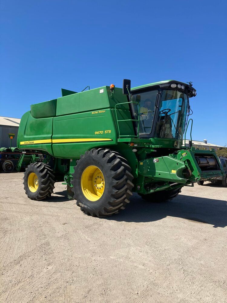 John Deere 9670 Header 1 — Swan Hill, VIC — Murray Mallee Machinery