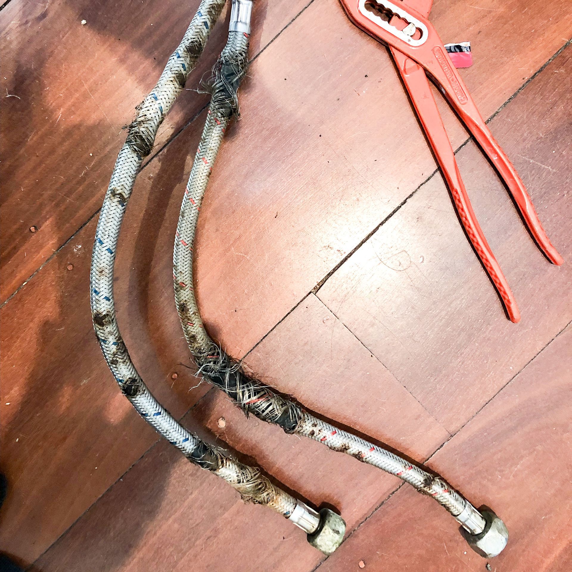 Burst Flexi Hose | Strata Trade Professionals