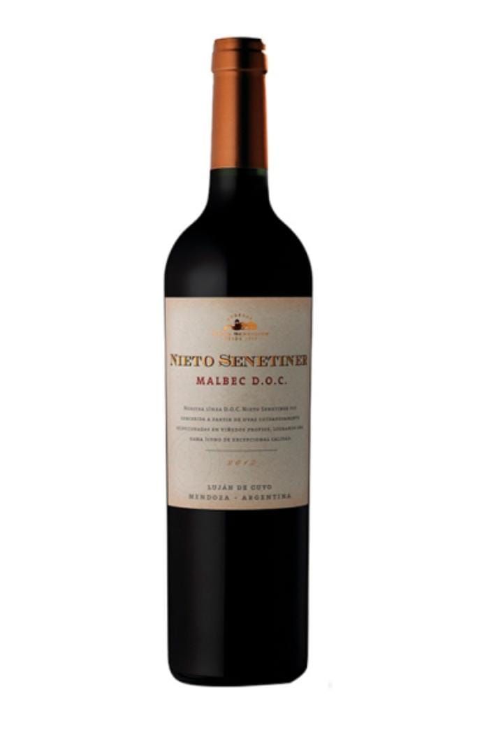 Botella de vino Nieto Senetiner Malbec con etiqueta marrón.
