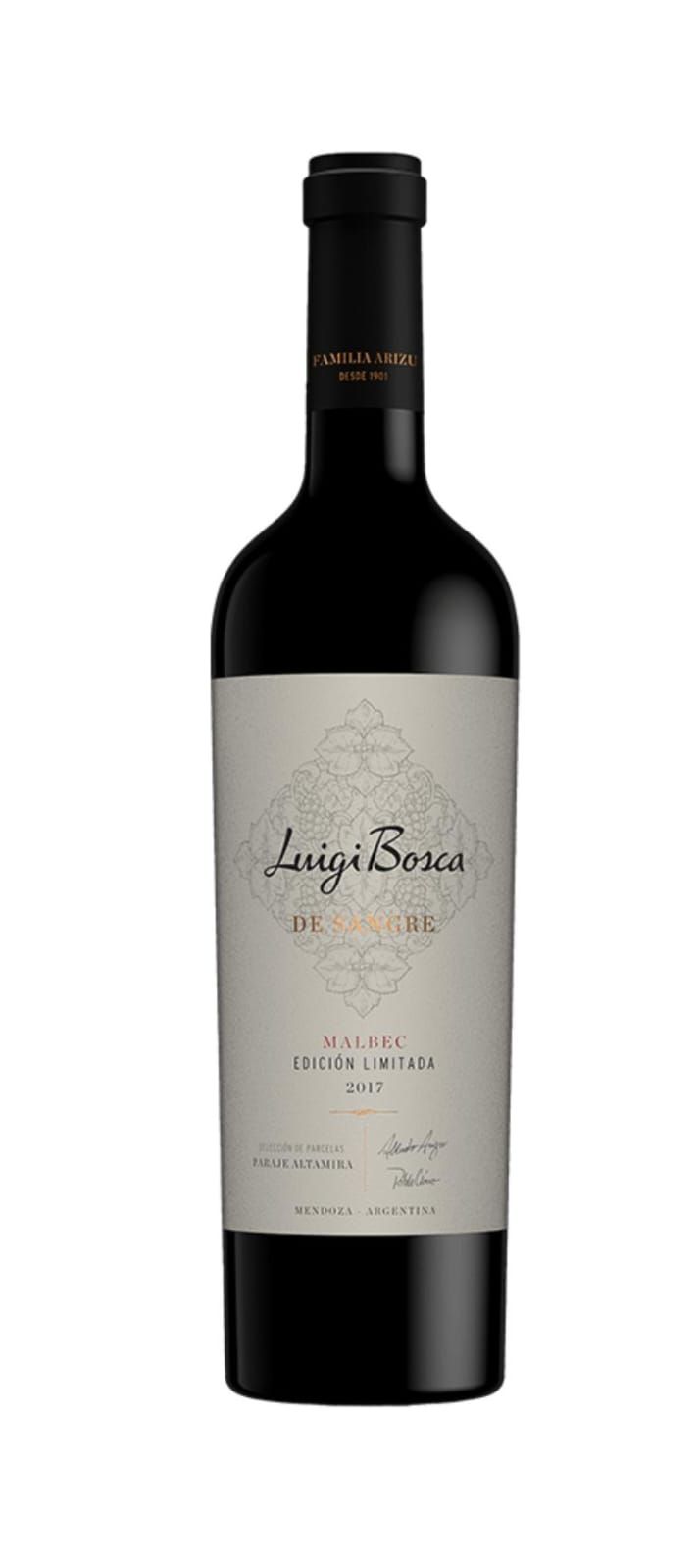 Botella de vino Luigi Bosca, con etiqueta blanca y vino tinto oscuro en su interior.
