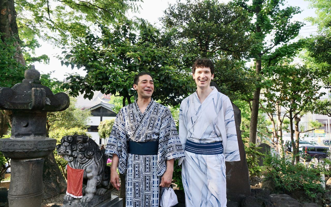 Guests in kimono together