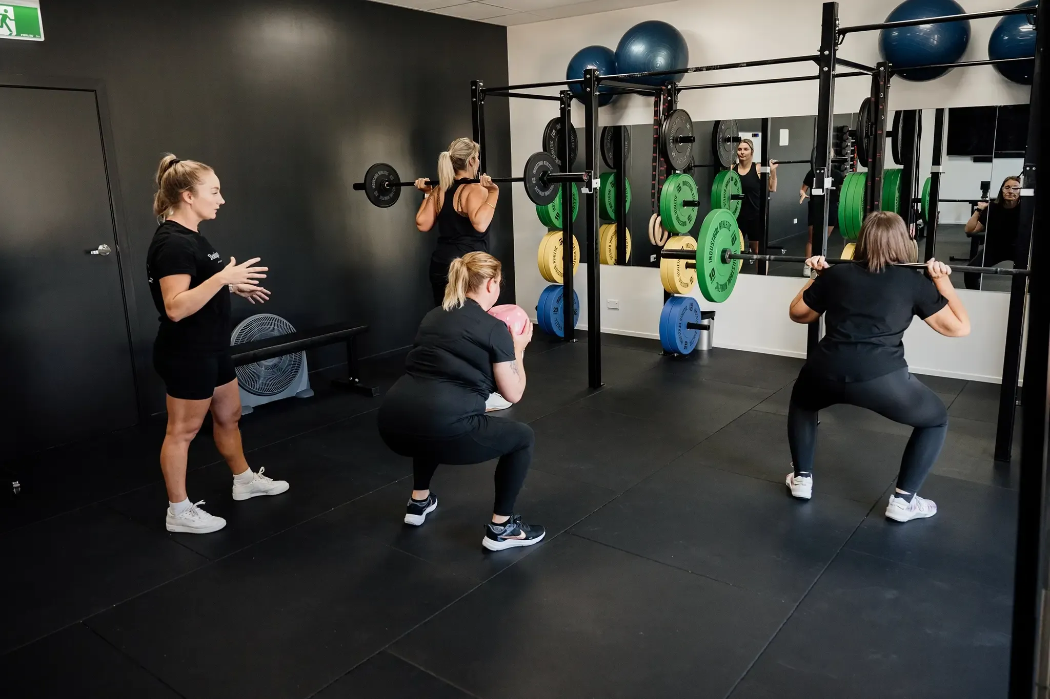 The BoutiqueFit Full Body Programme. Functional Strength and Conditioning suitable for all levels. The limited class size ensures that you are getting Personal Training coaching quality while still getting the support and motivation that comes from training with others.