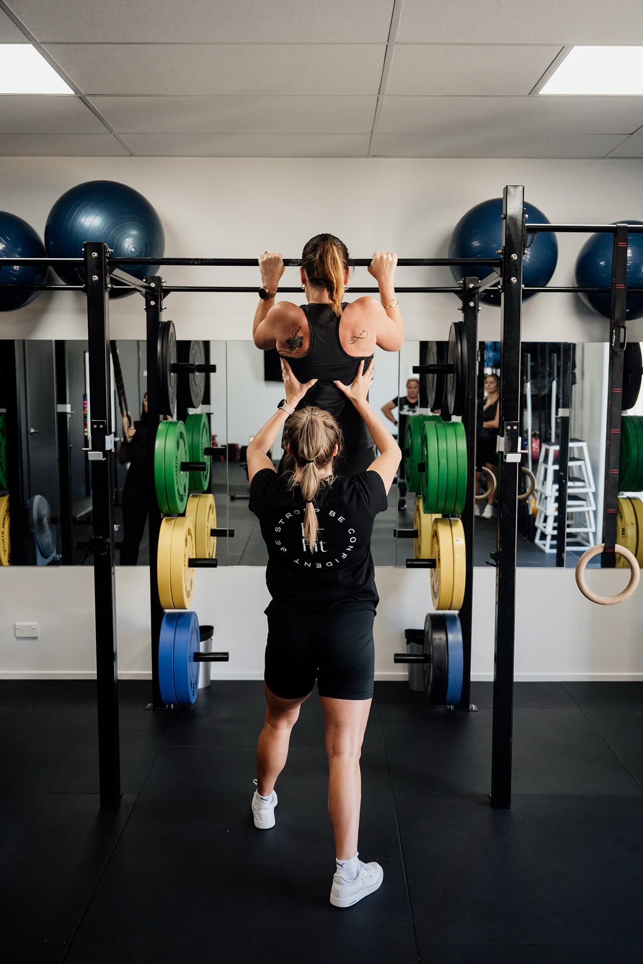 The BoutiqueFit Full Body Programme. Functional Strength and Conditioning suitable for all levels. The limited class size ensures that you are getting Personal Training coaching quality while still getting the support and motivation that comes from training with others.
