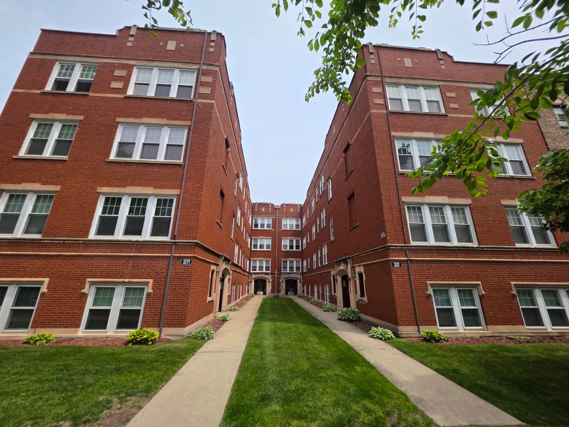 5205-11 N. Wayne
