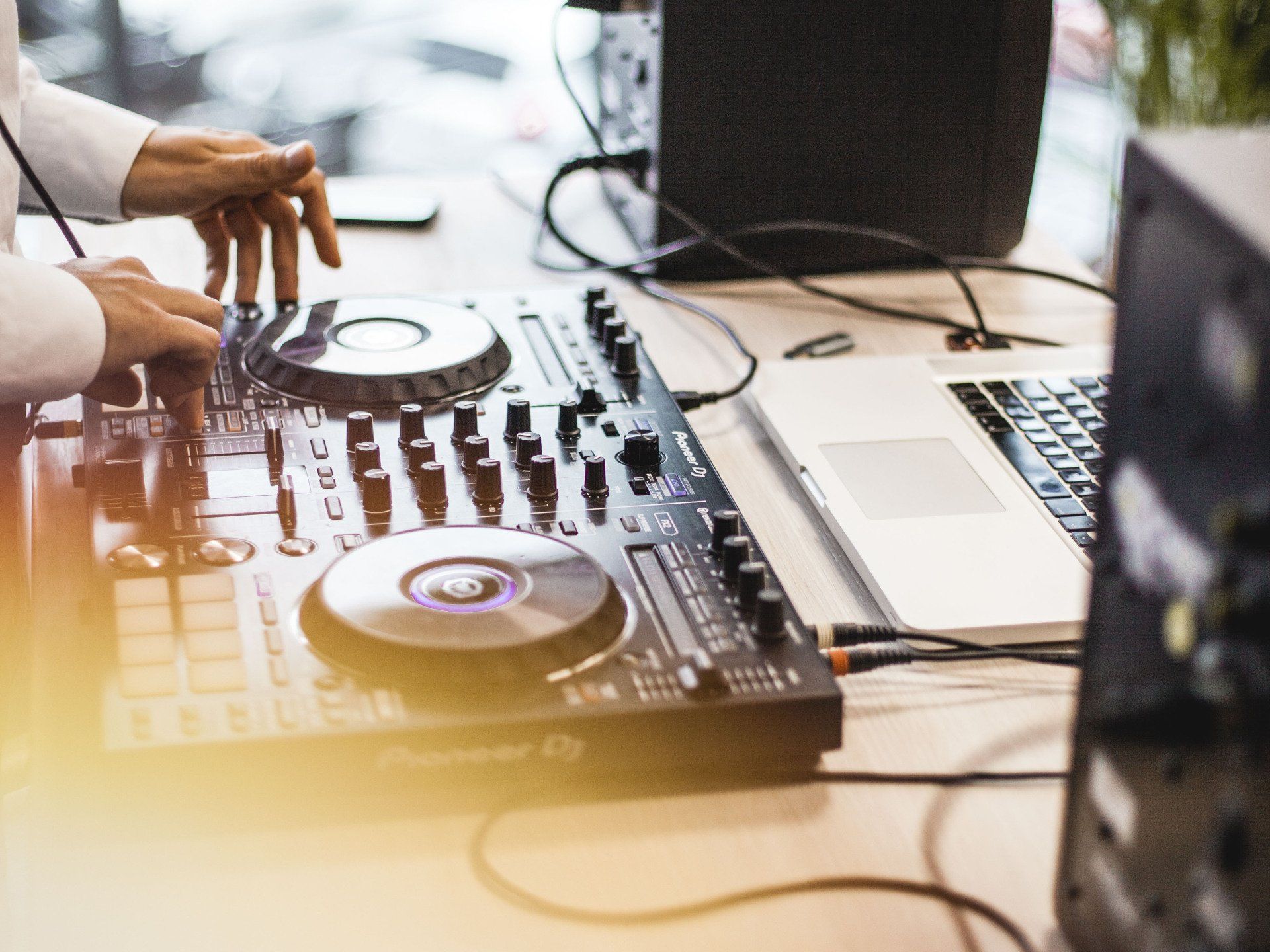 Hamlin Craft Beer Festival - Live DJ