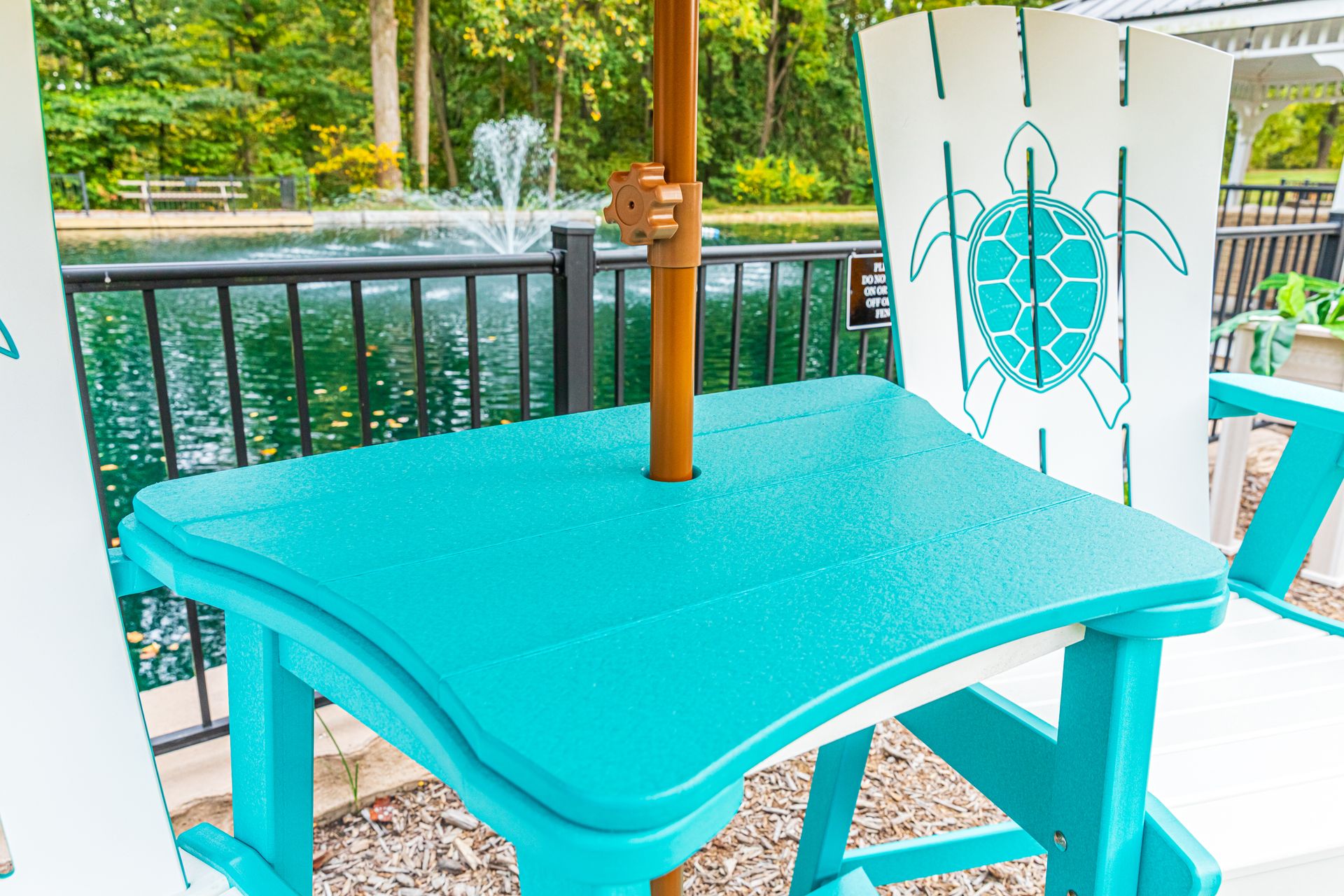 Setta Table Two-Piece Settee Table | Modular Outdoor Table Connector