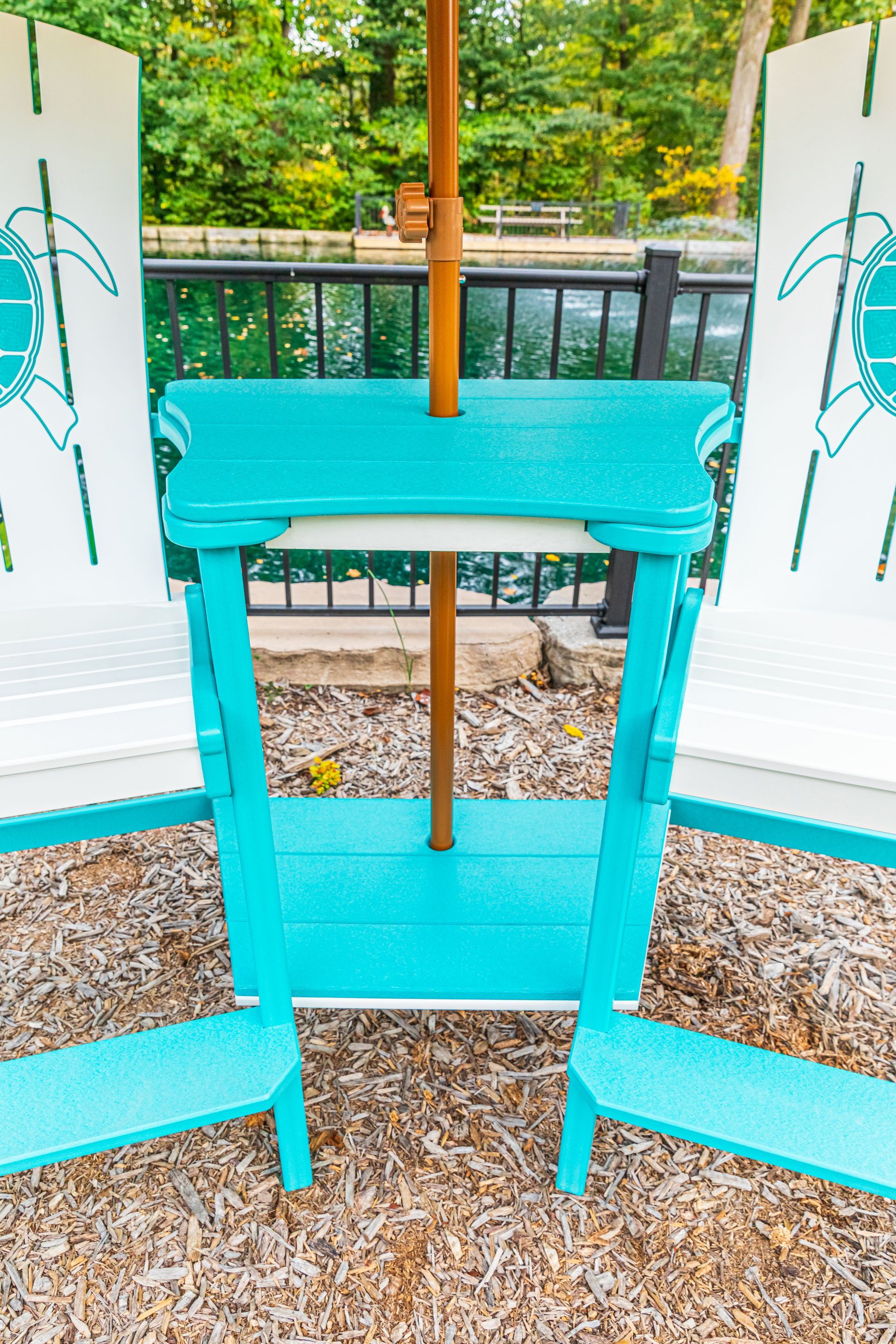 Two-Piece Settee Table | Modular Outdoor Table Connector