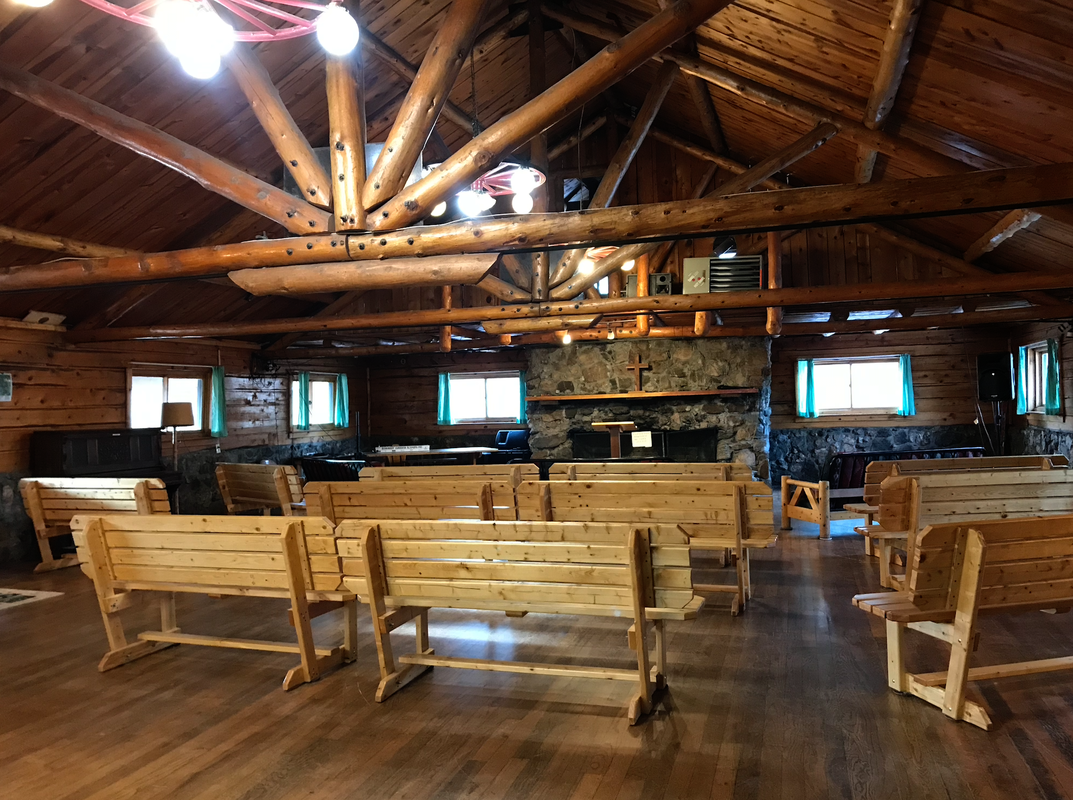 Sitting area of Buckhorn Lodge.