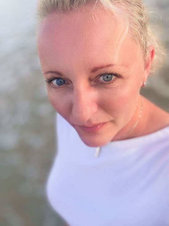 Portrait of Martina Huppertová, founder of NOVALISM and creator of Neurochange