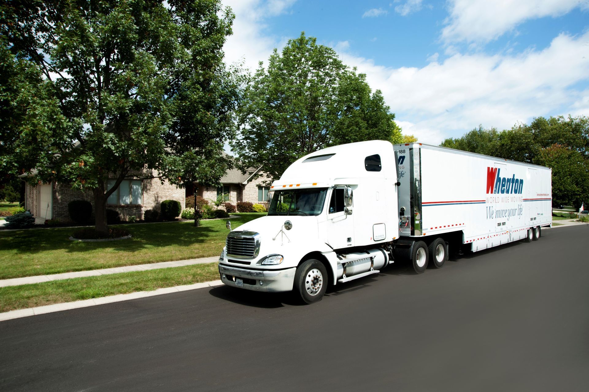 Loading Heavy Box — Crossville, TN — Preferred Movers of TN Inc