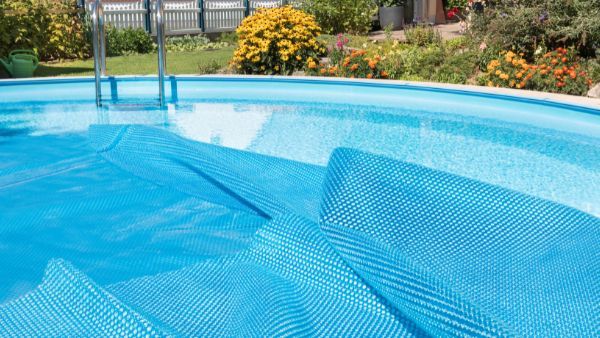 Above Ground Pool with Solar Cover