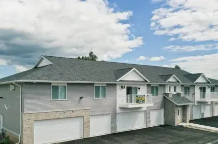 Lake Breeze Estates