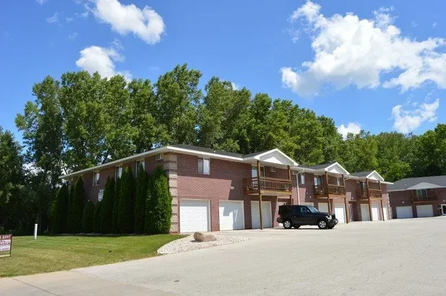 Redstone Trail Apartments