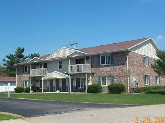 Whispering Pines Apartments