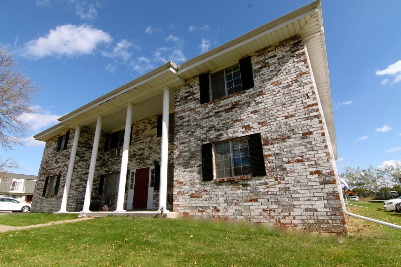 The Columns Apartments