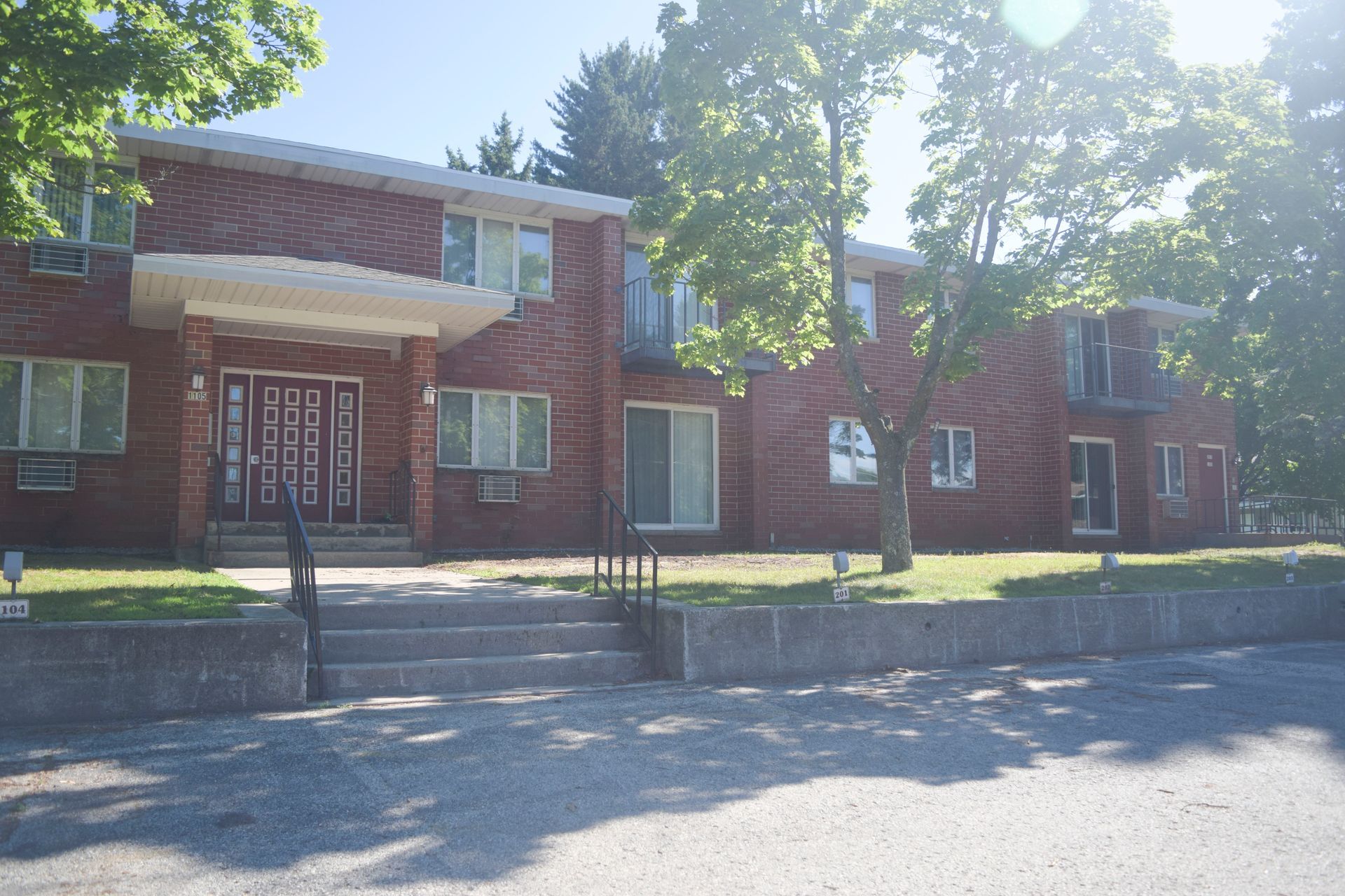 East Shore Apartment