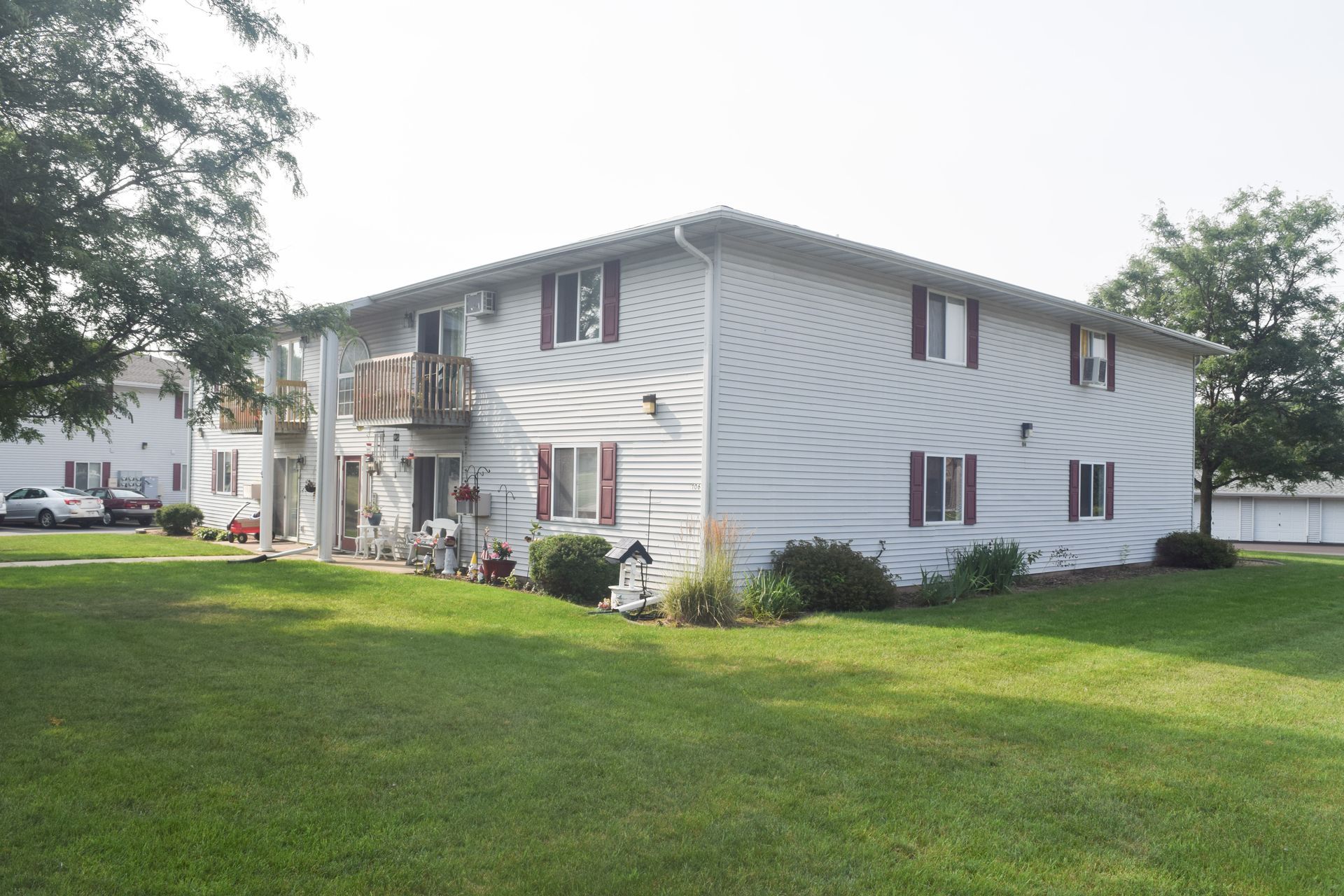 Sunshine Court Apartments