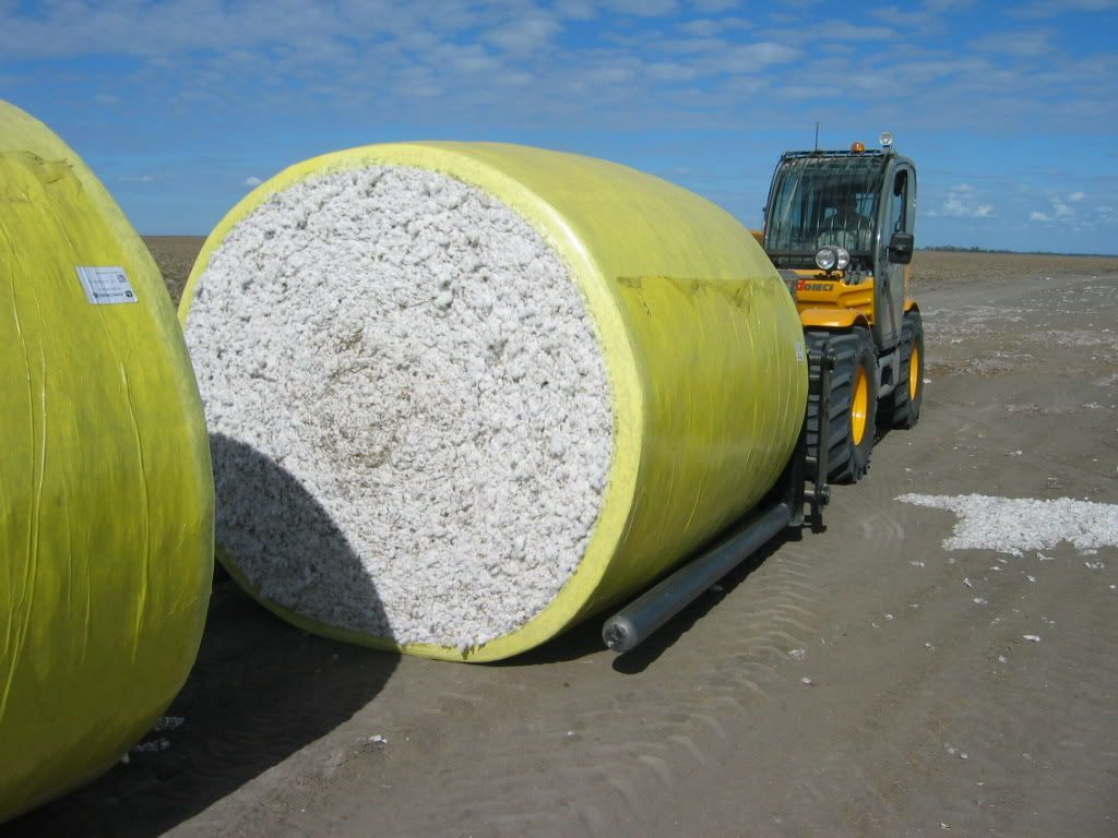 McCormack Industries Cotton bale Roller