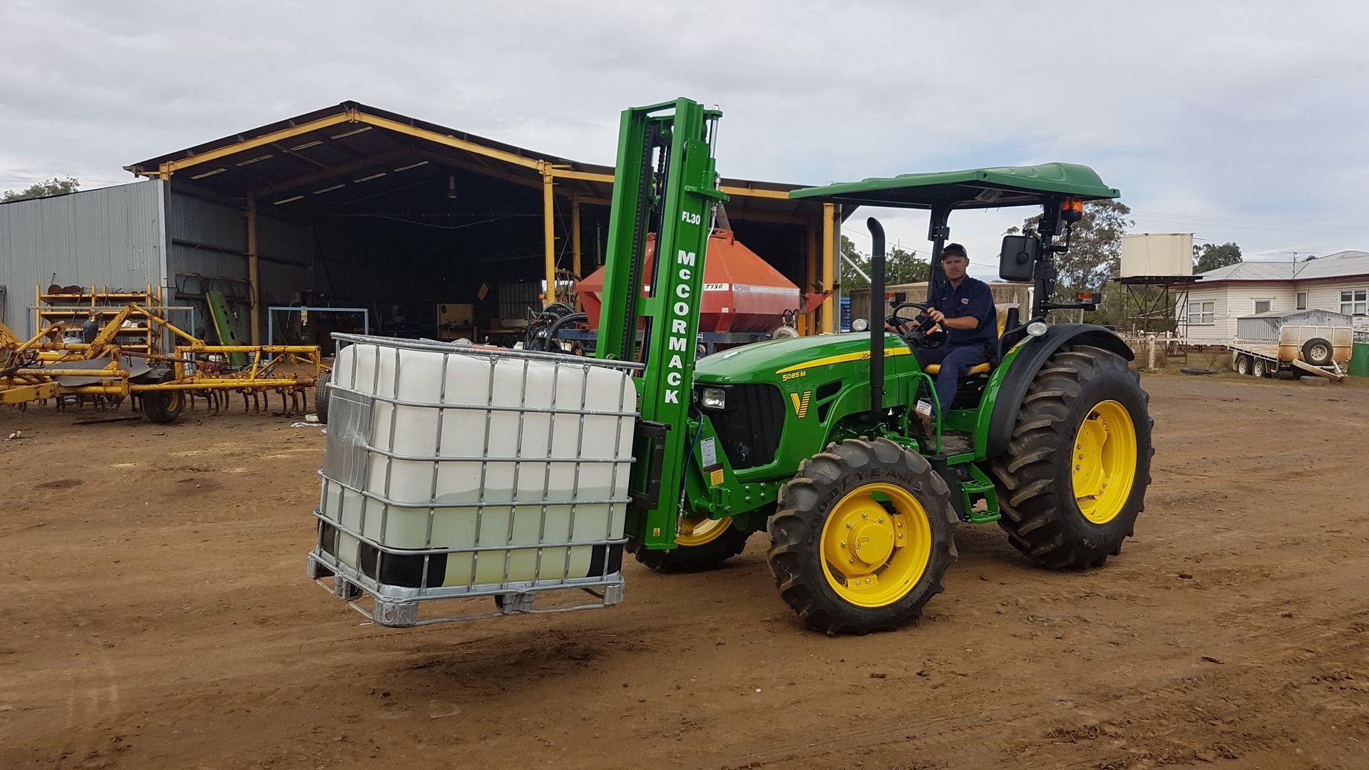 Tractor mounted forklifts