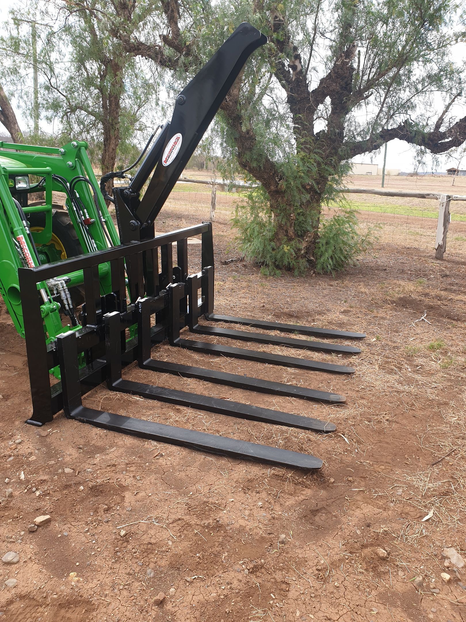 Heavy Duty Pallet Fork Log Grab