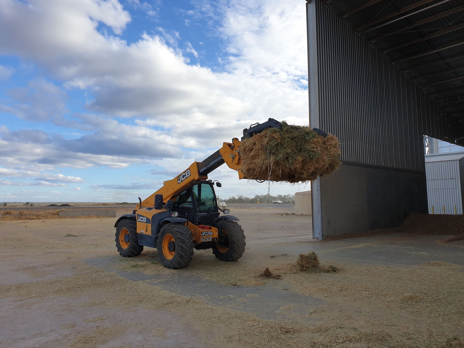 JCB telehandler grab