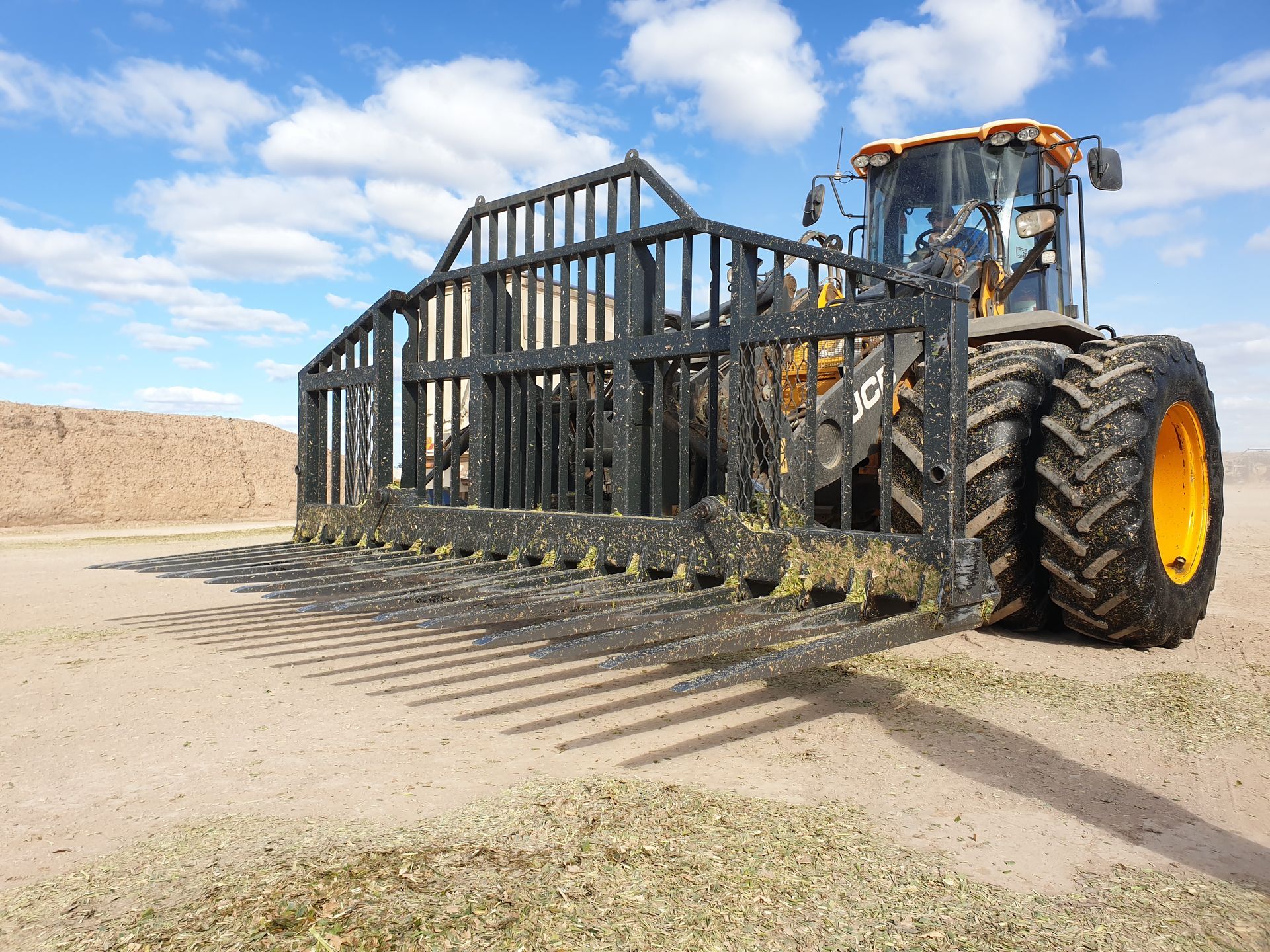 Silage Grab on Wheel Loader