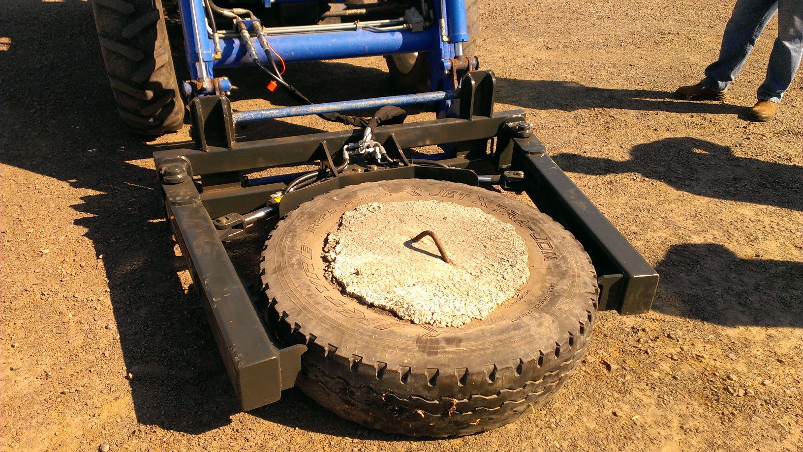 Tyre grab for tractor