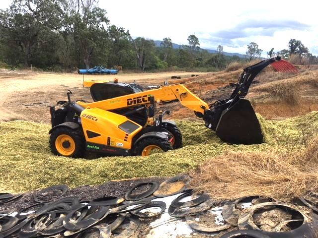 Silage Grab Bucket on Telehandler
