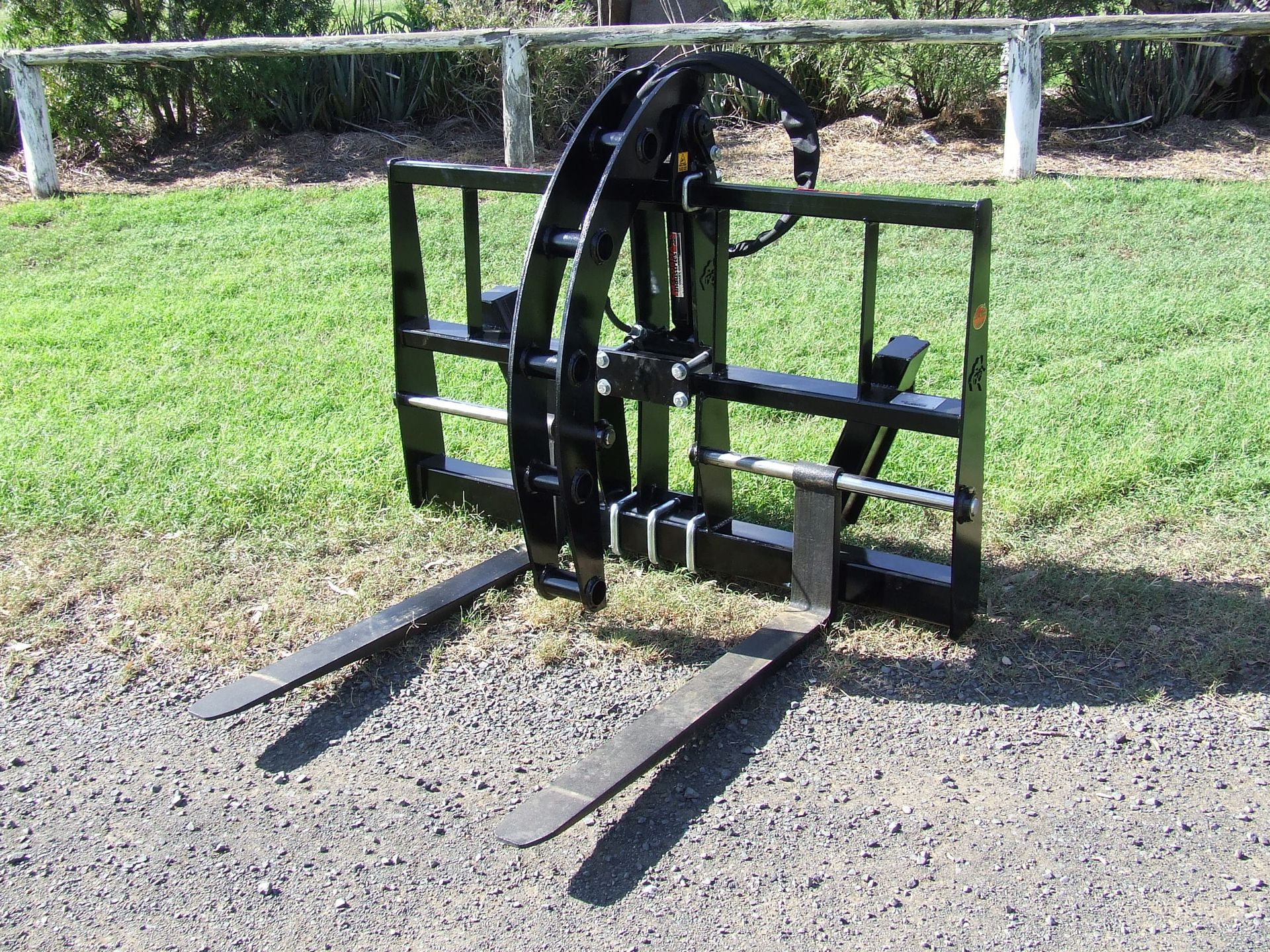 Pallet Fork Log Grab