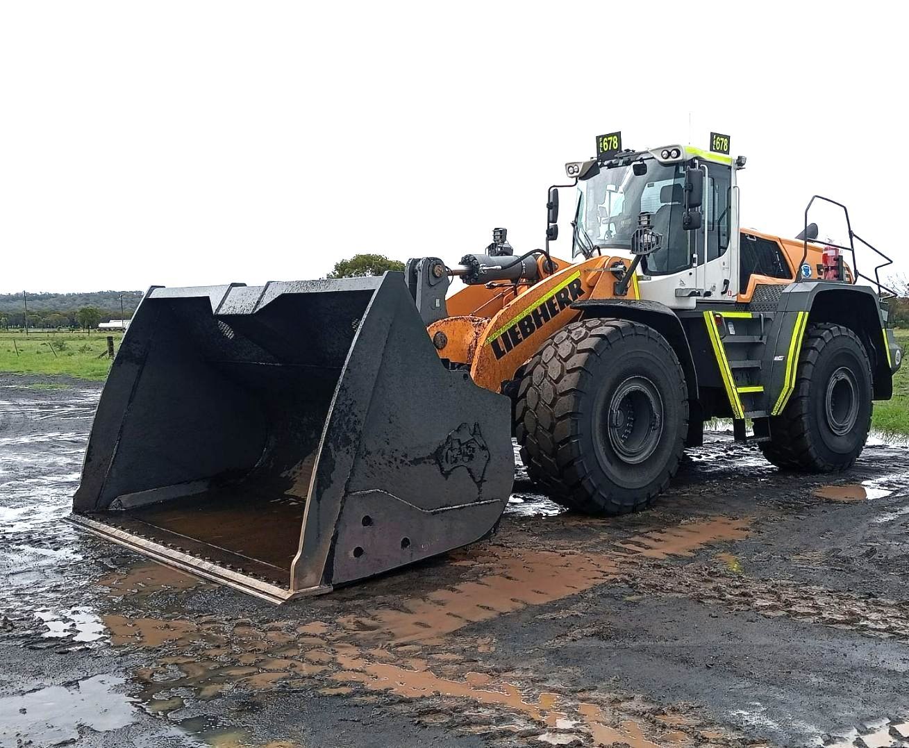 Coal Rehandling Bucket on Wheel Loader
