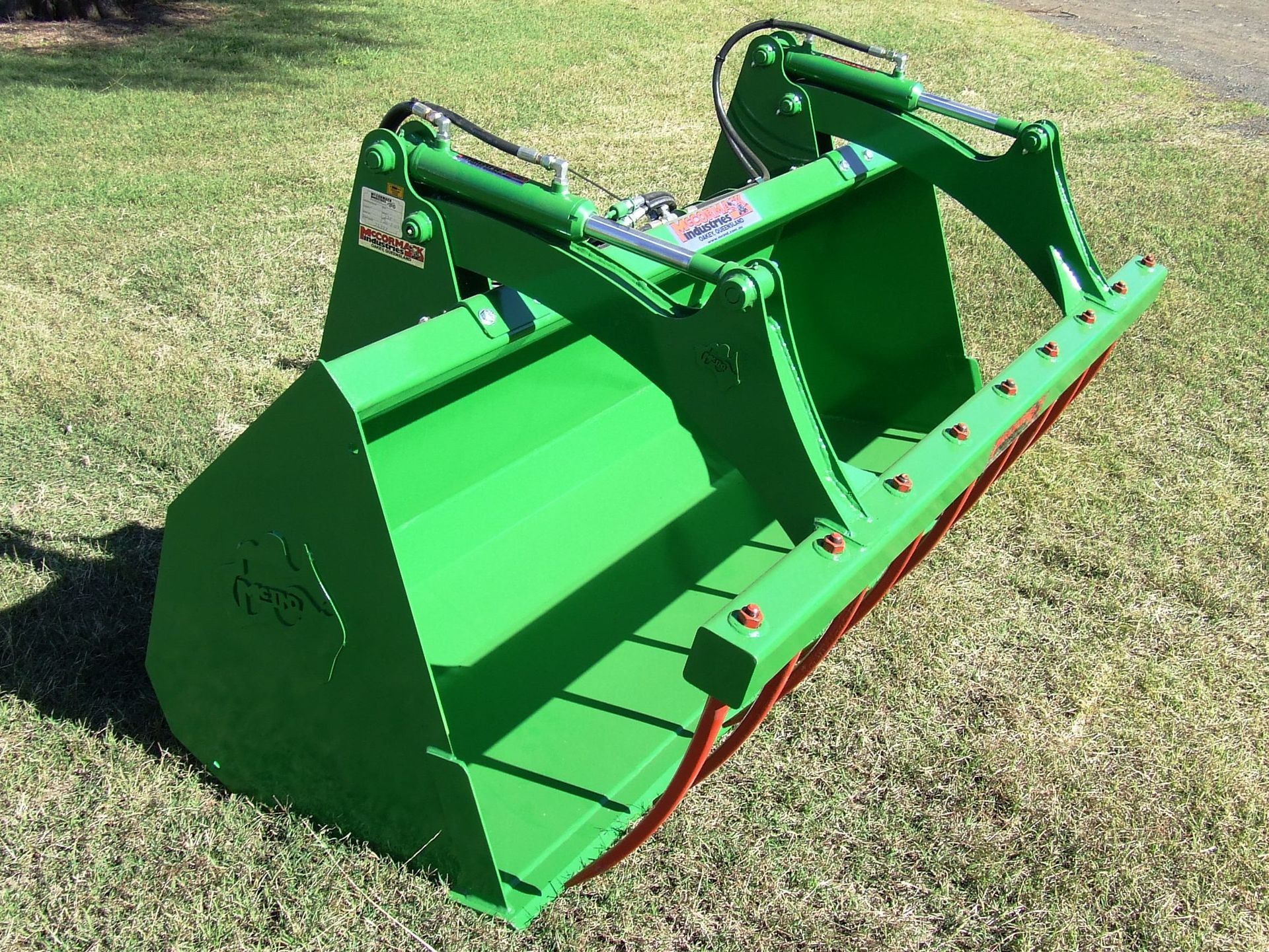 Silage bucket grab