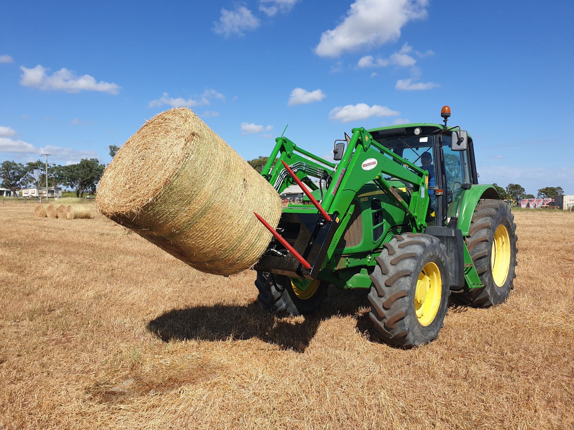 Square bale grab