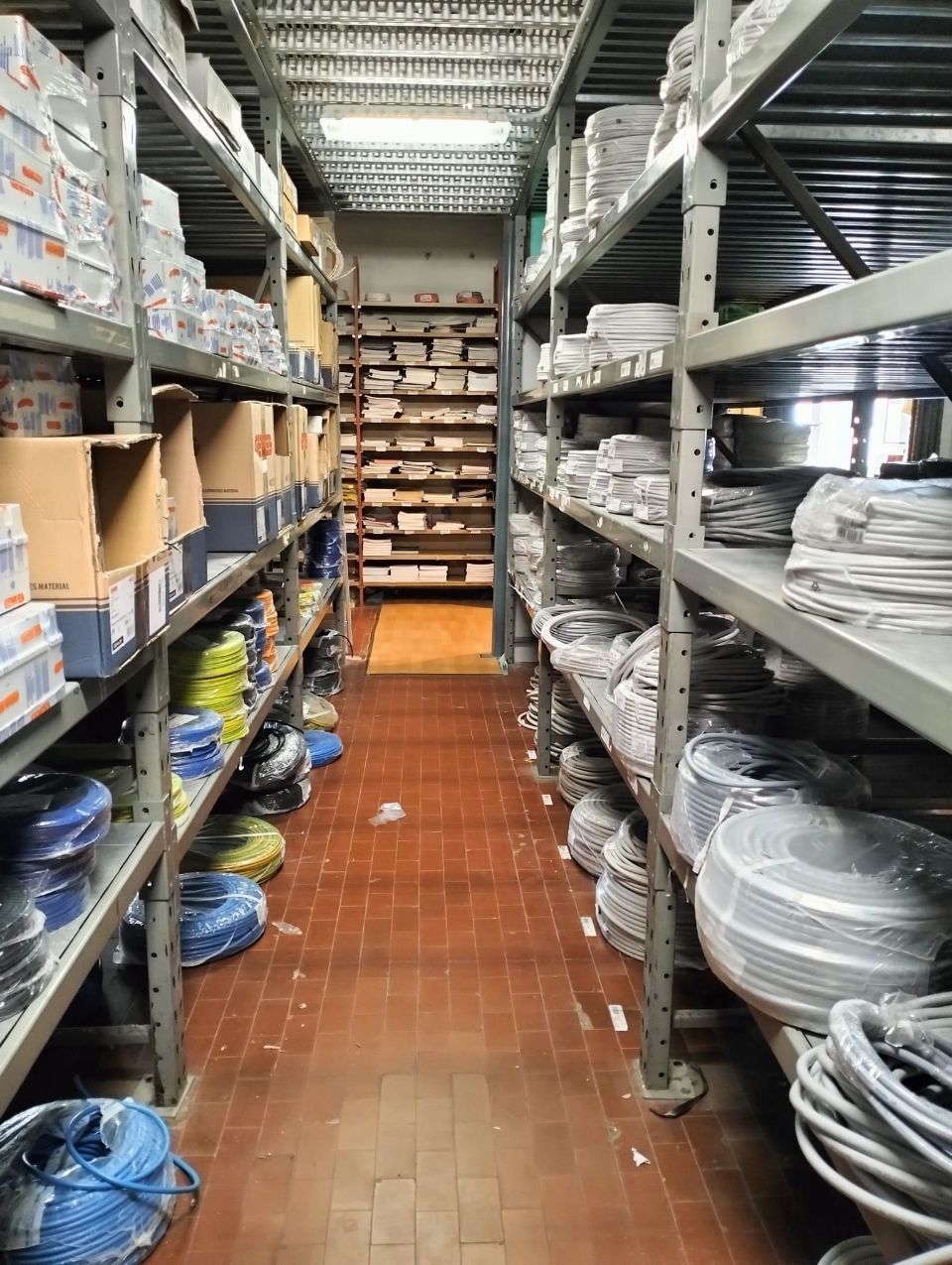 materiale elettrico
