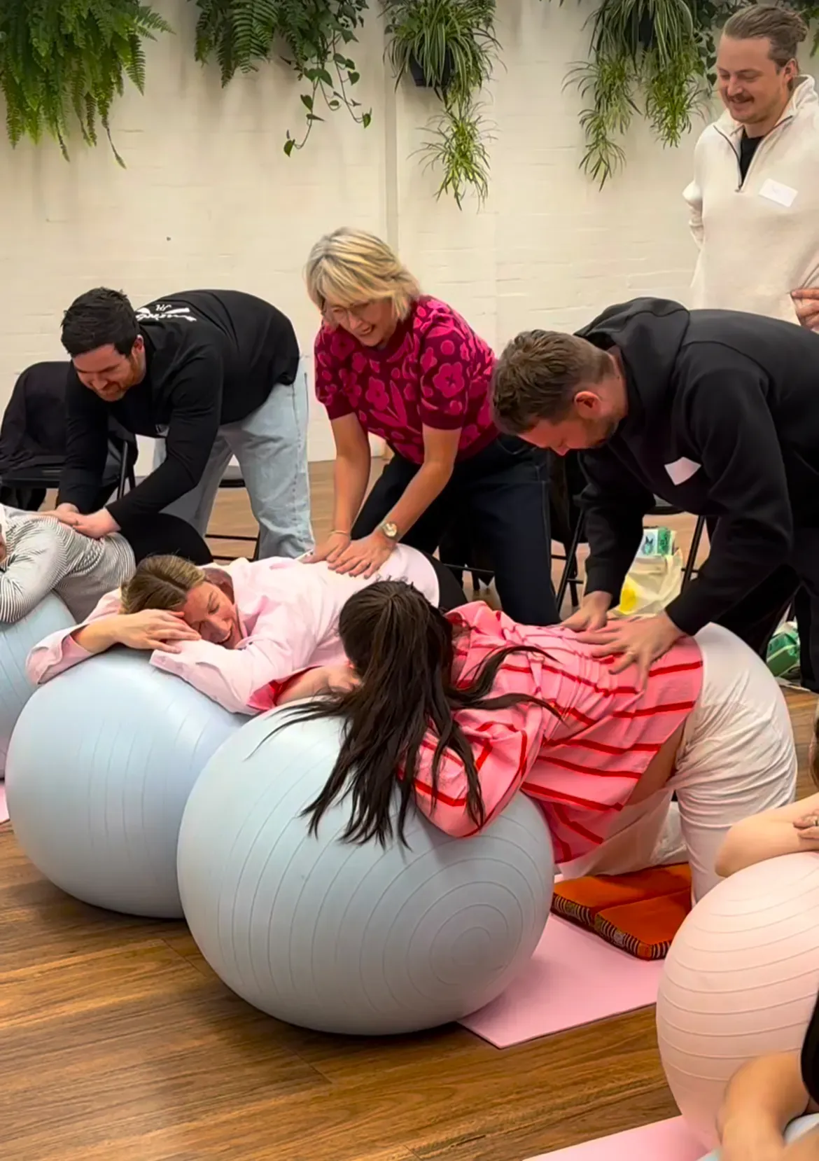 prenatal pregnancy postpartum postnatal childbirth prep classes San Francisco | Mama Roots Collective
