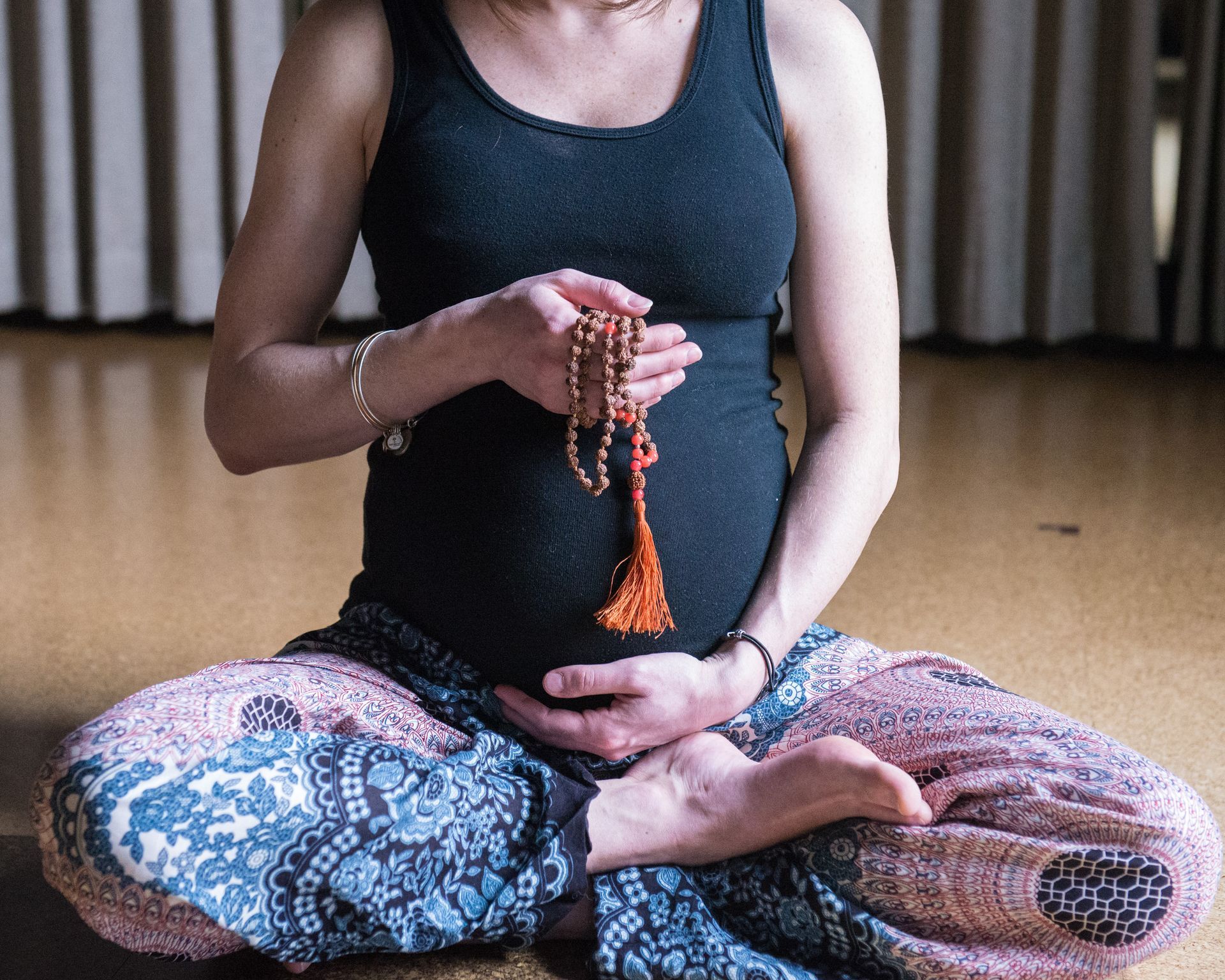 prenatal pregnancy postpartum postnatal pain prep for birth classes San Francisco | Mama Roots Collective