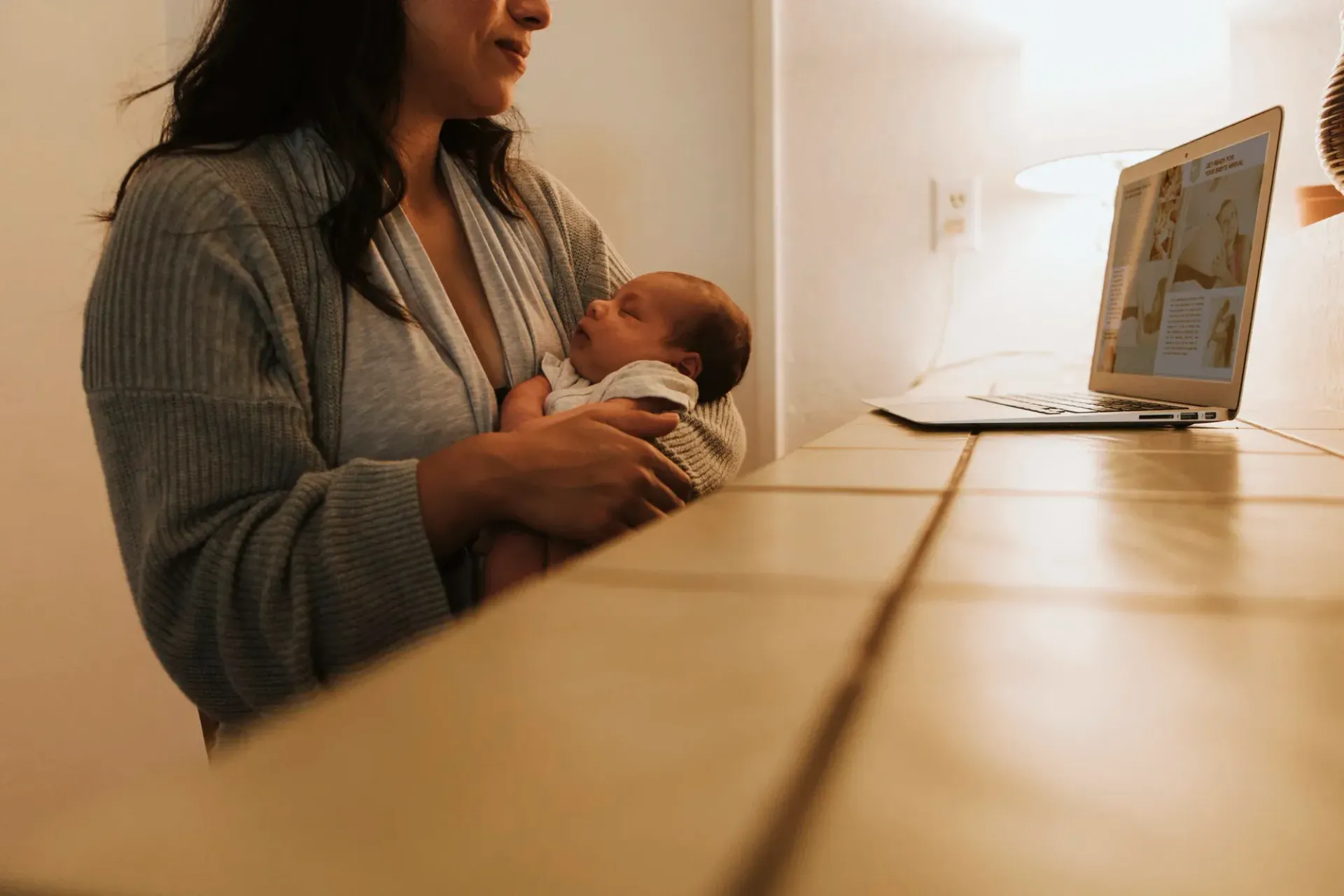 prenatal pregnancy postpartum postnatal support circle pelvic floor classes San Francisco | Mama Roots Collective