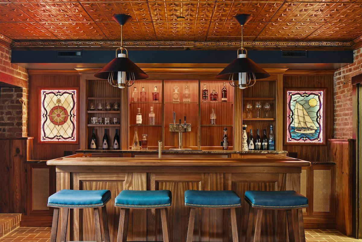 Take A Peek, interior photo 219