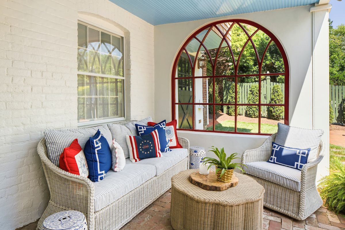 Take A Peek, interior photo 222
