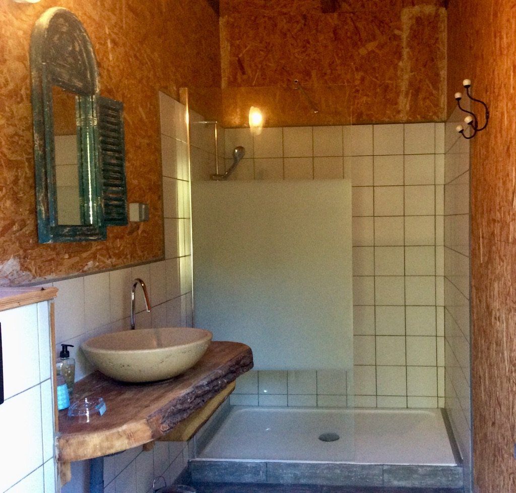 eigen sanitair op glamping la Mirande