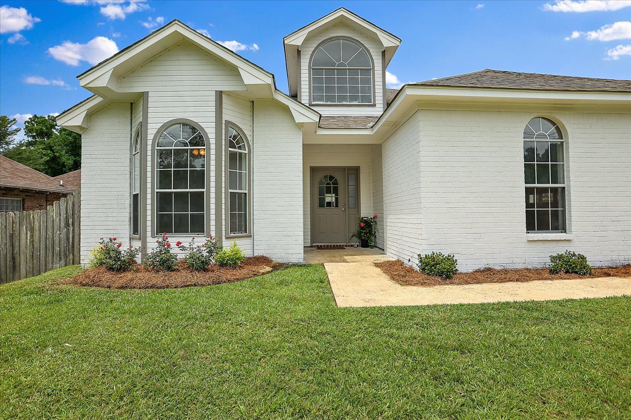 Home exterior 05