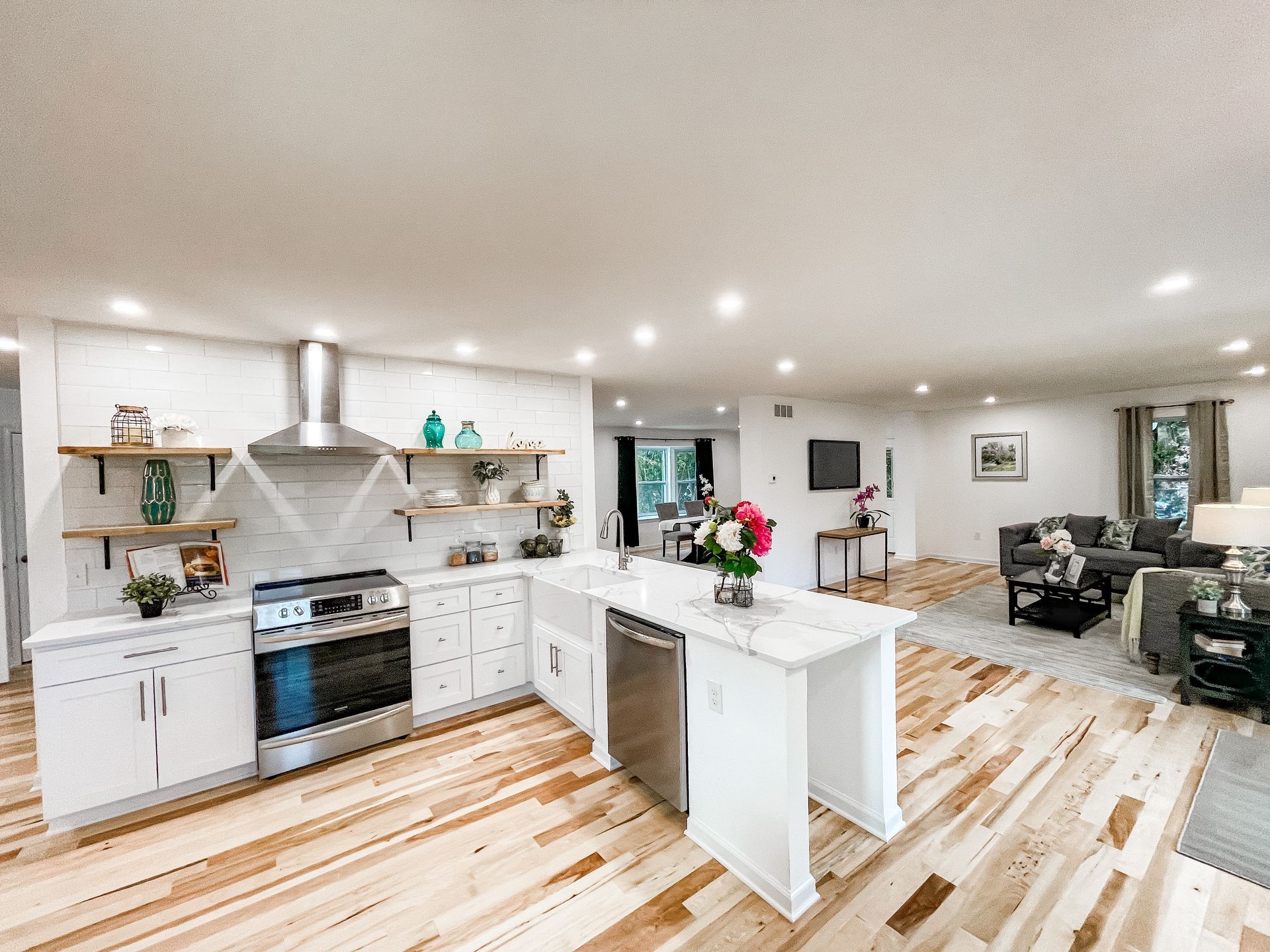 Tiled Floor in Hallway — Newark, DE — Oakes Signature Homes