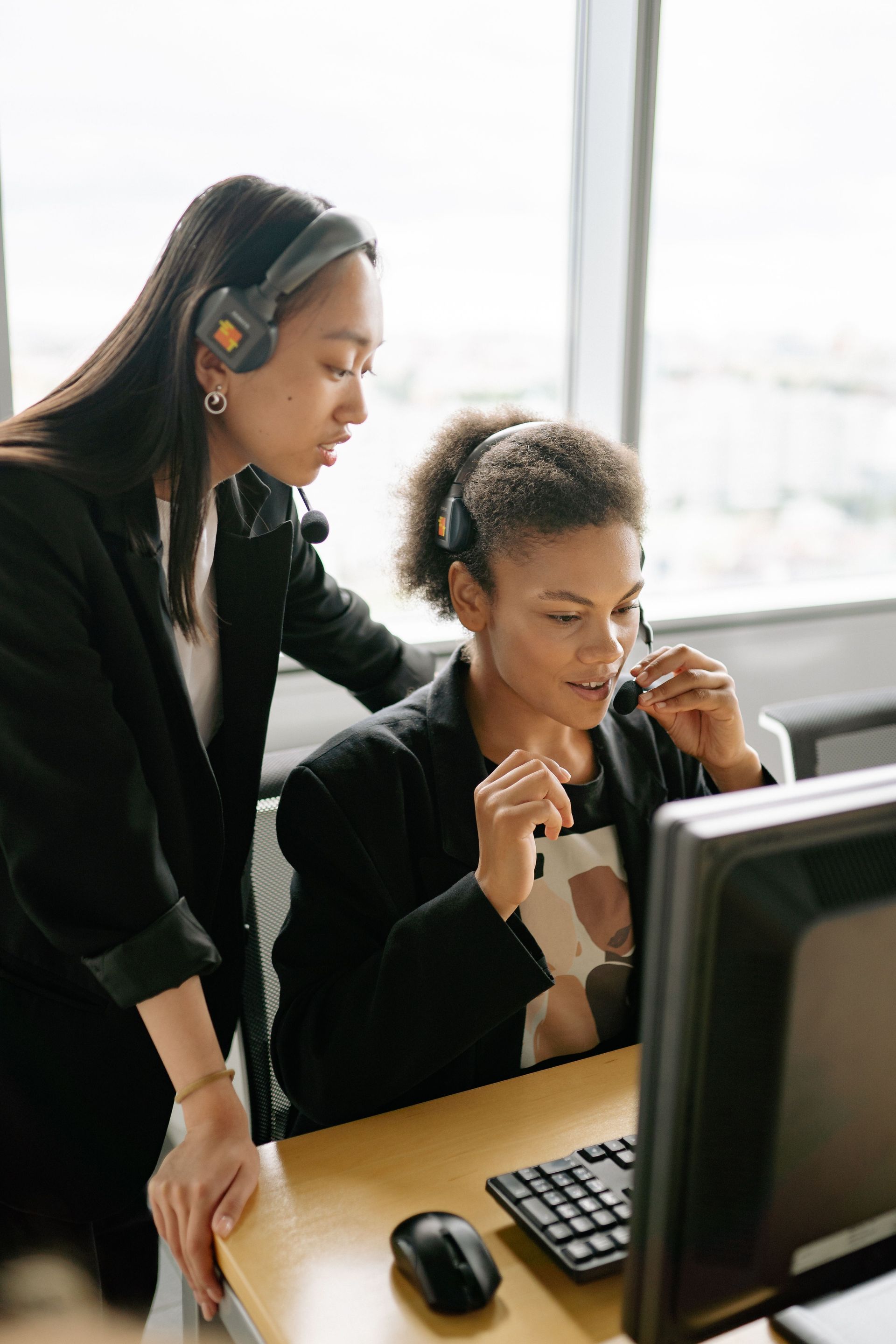 HR professionals evaluating HR vendors and service options.