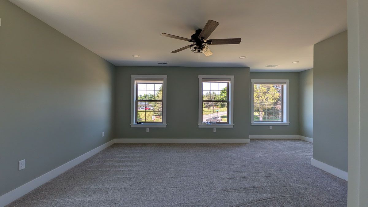 Bedroom with ceiling fan