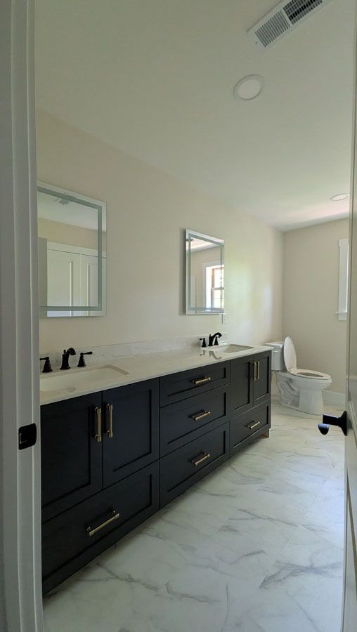 Double Sink Counter 