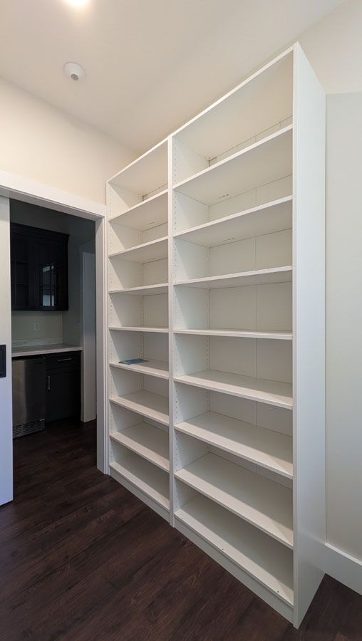 Shelving unit