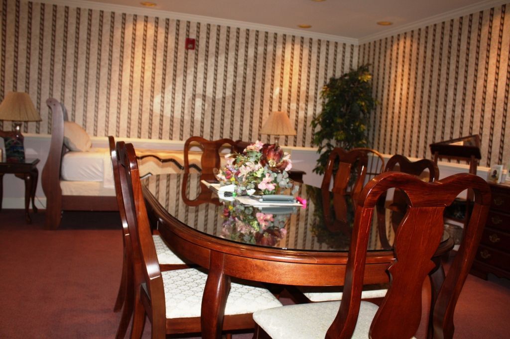Helt Funeral Chapel Conference Room