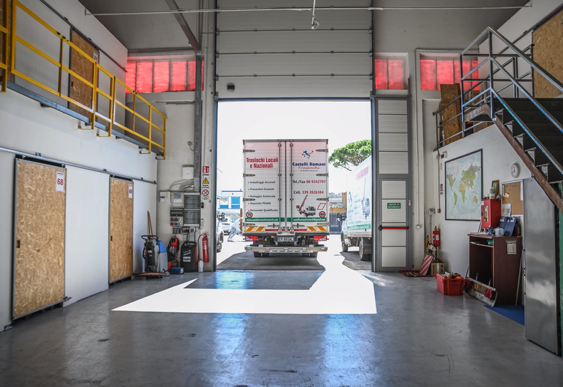 Il team di Castelli Romani Traslochi al lavoro